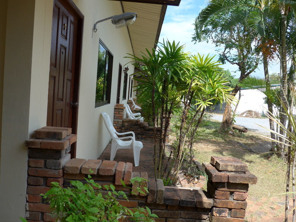 Forum House Hotel Krabi town Exteriör bild