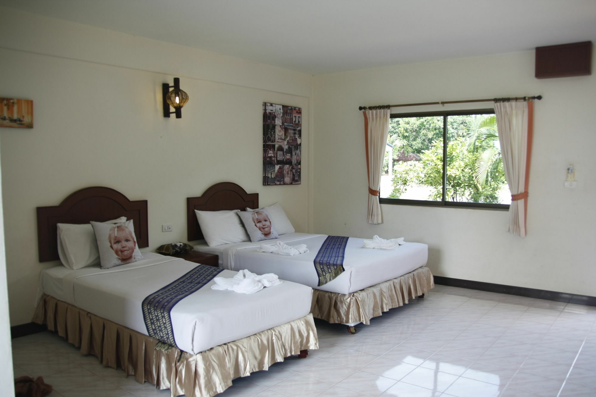 Forum House Hotel Krabi town Exteriör bild