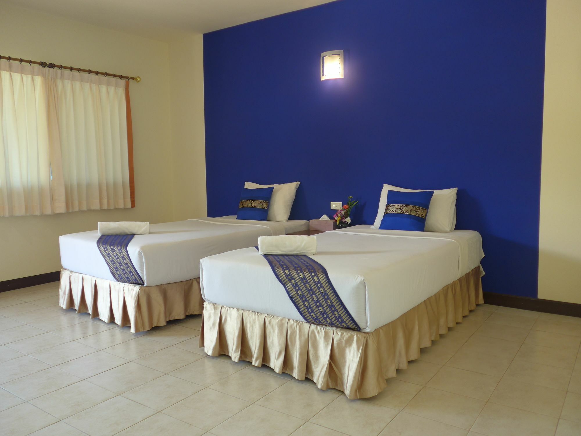 Forum House Hotel Krabi town Exteriör bild