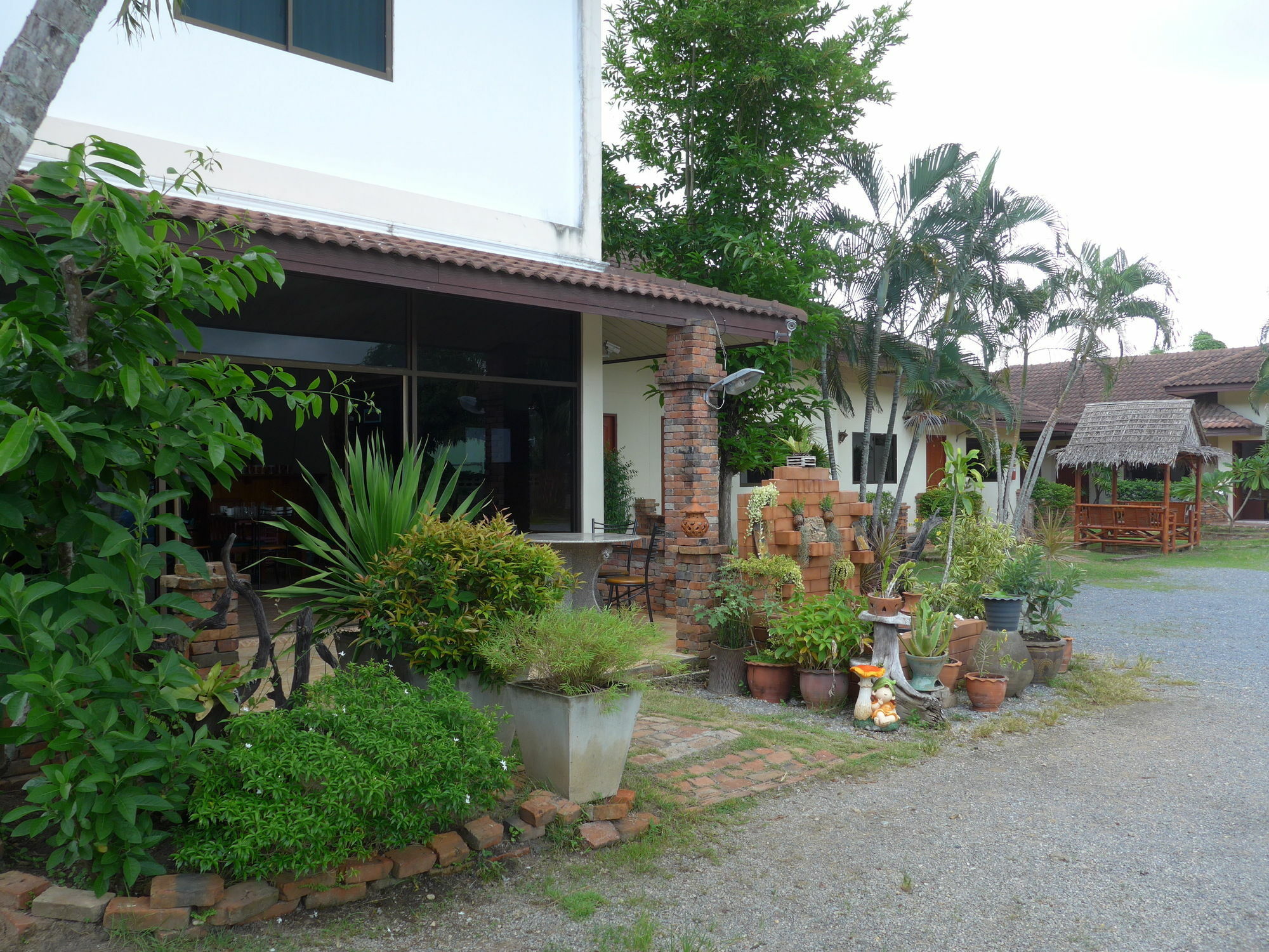 Forum House Hotel Krabi town Exteriör bild